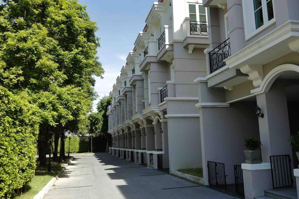 Sukhumvit 16 Townhouses, Inhome Luxury Residences Ferienhaus Bangkok